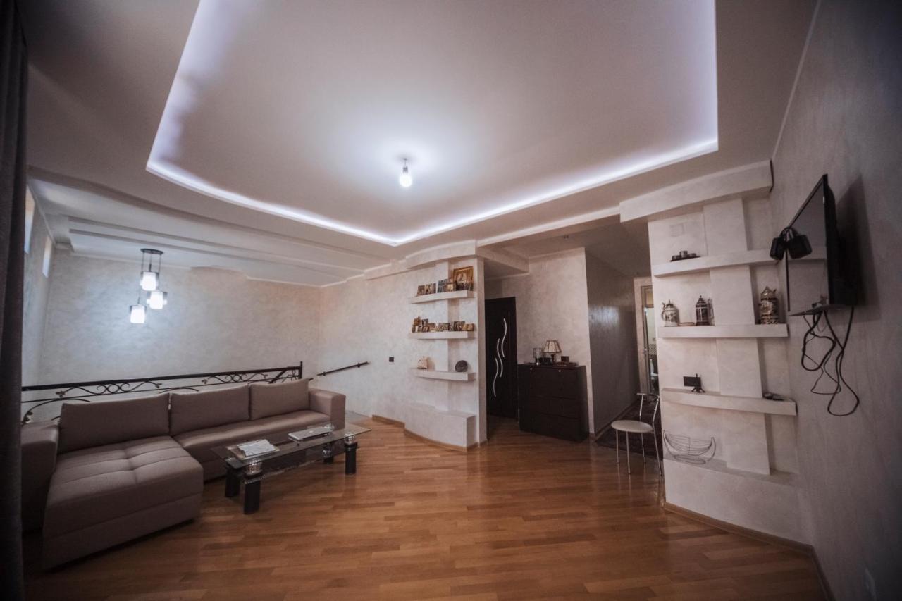 Makos Guest House Kutaisi Exterior photo
