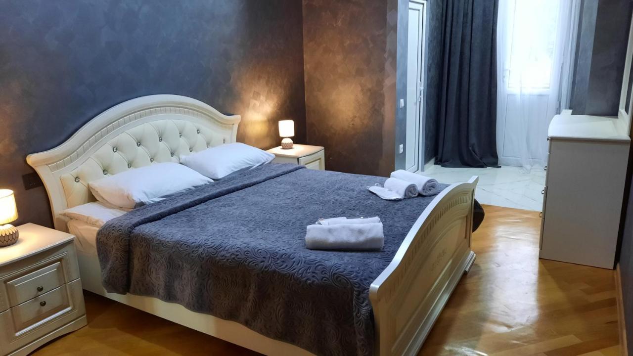 Makos Guest House Kutaisi Exterior photo