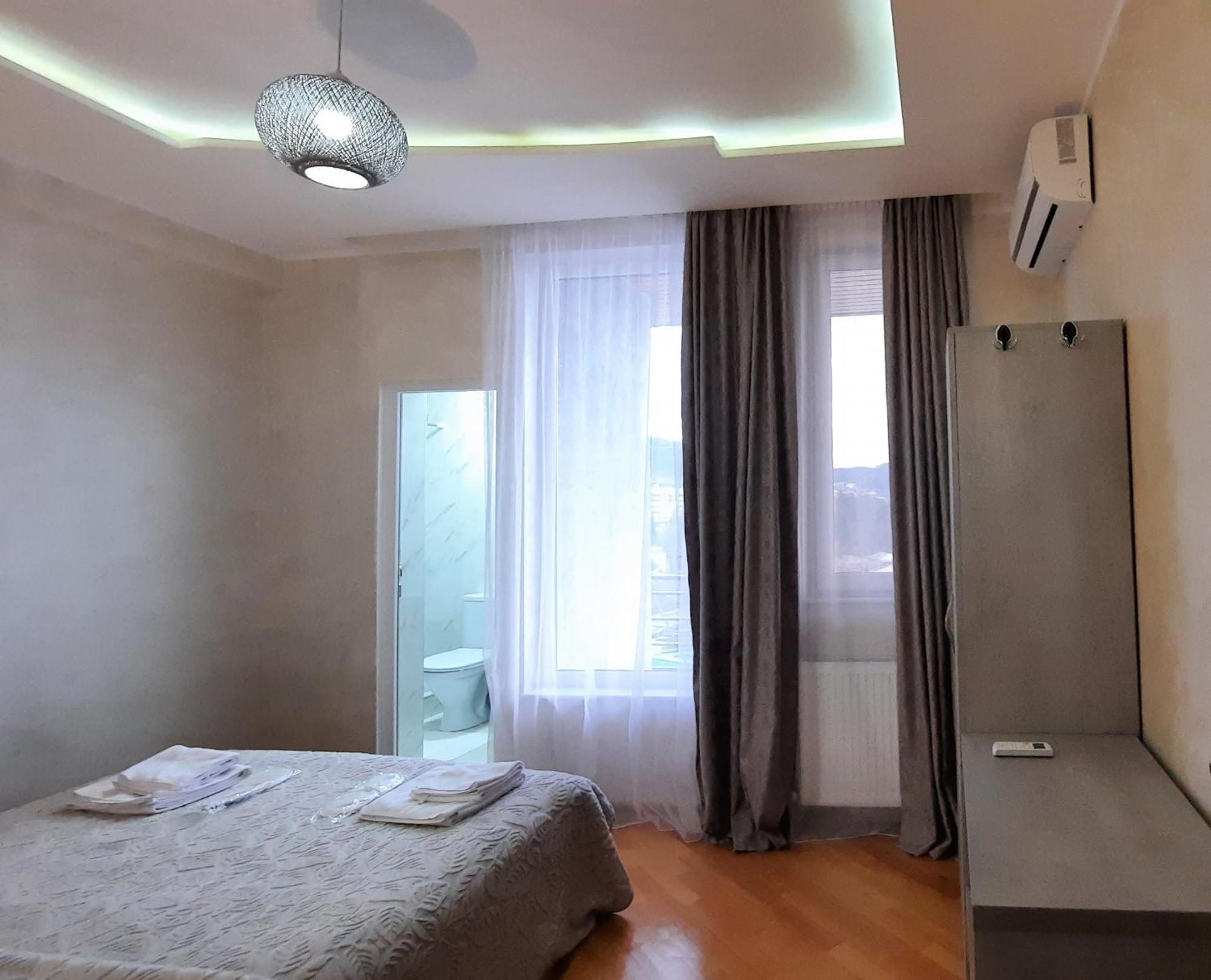 Makos Guest House Kutaisi Exterior photo