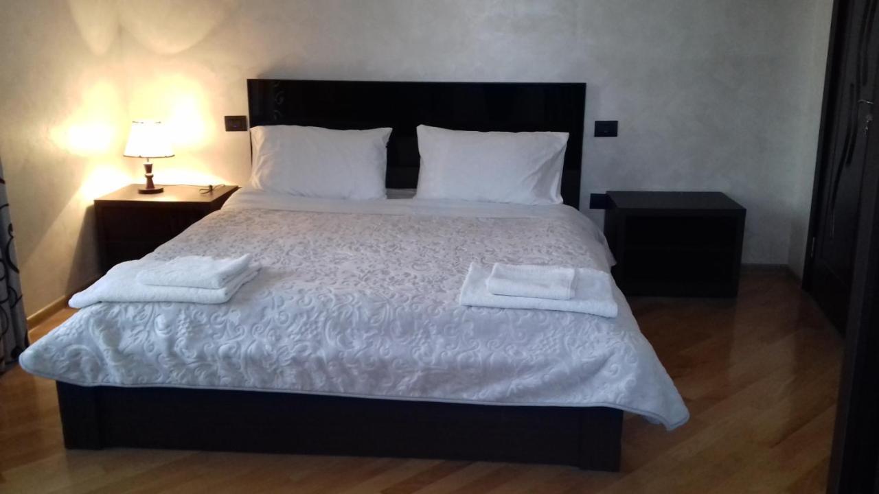 Makos Guest House Kutaisi Room photo