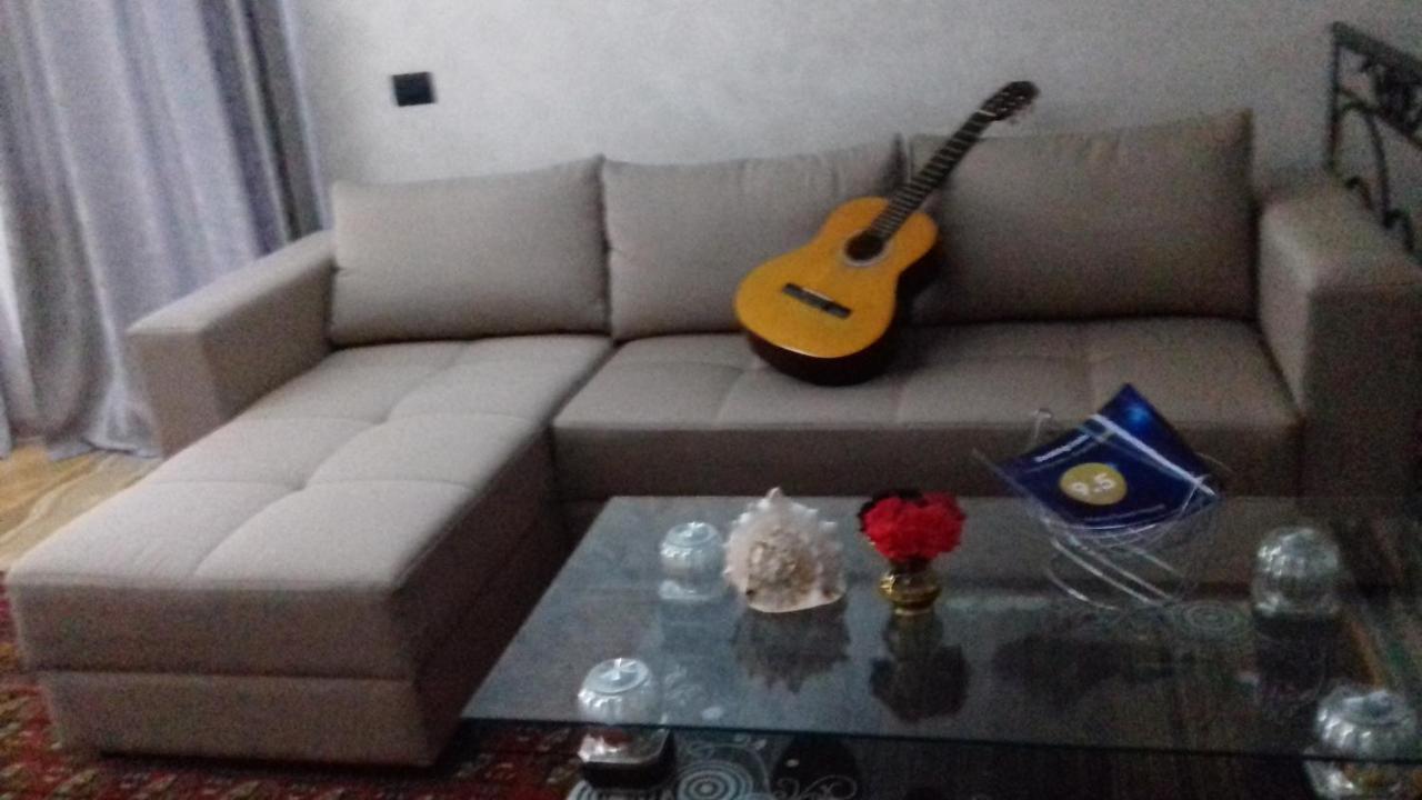 Makos Guest House Kutaisi Exterior photo